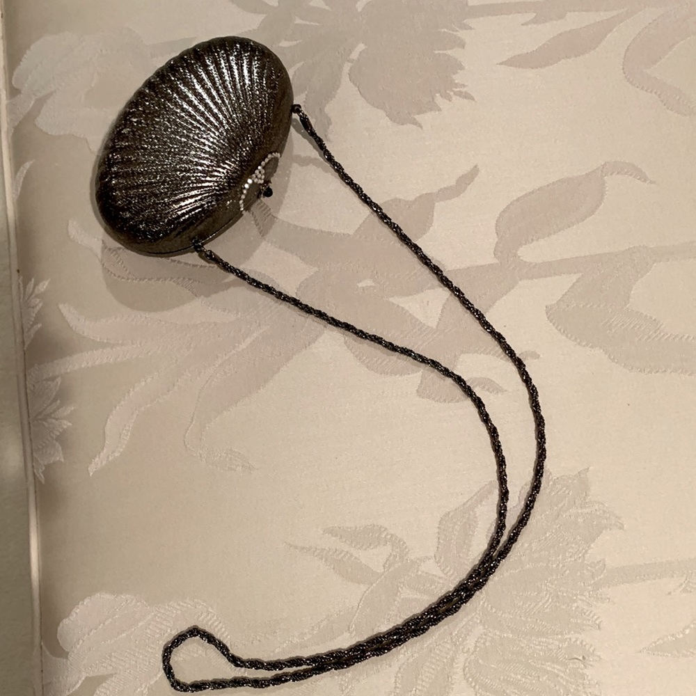 Evening handbag.